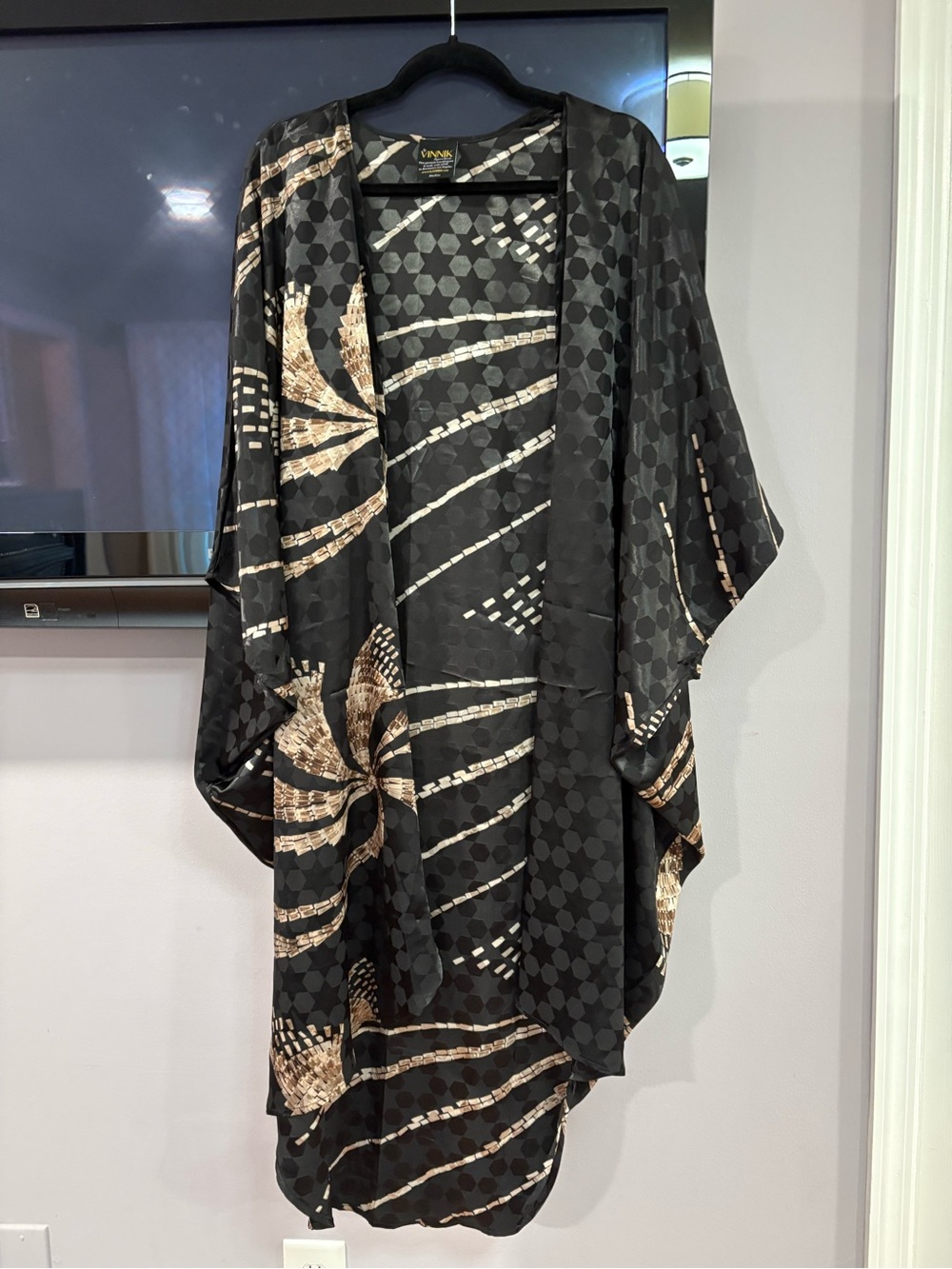 Black & Tan Patterned Kimono Cape